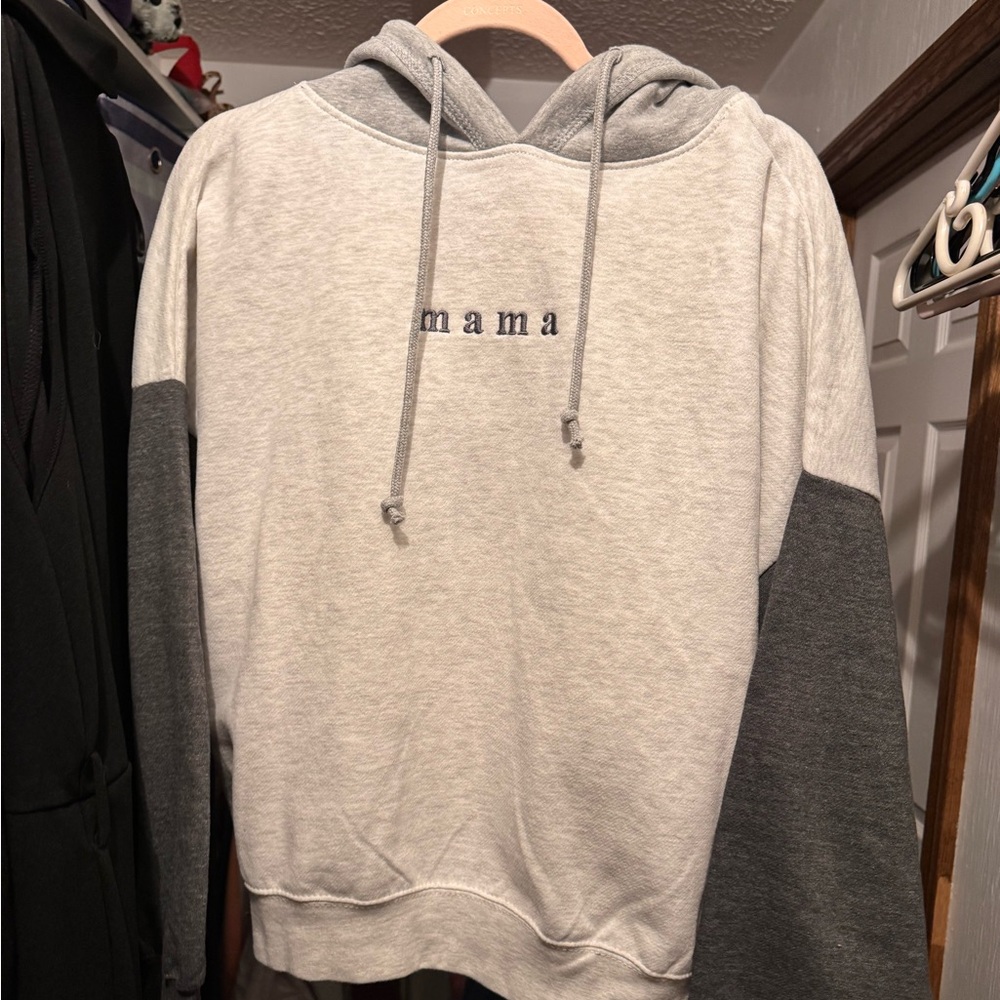 Colorblock mama hoodie